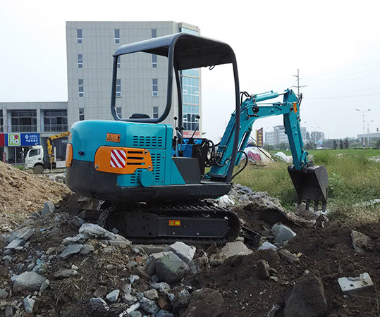 中小型挖掘機使用